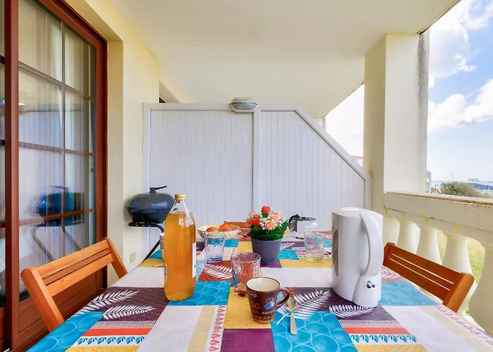 4 Personnes Vue Et Port De Plaisance *